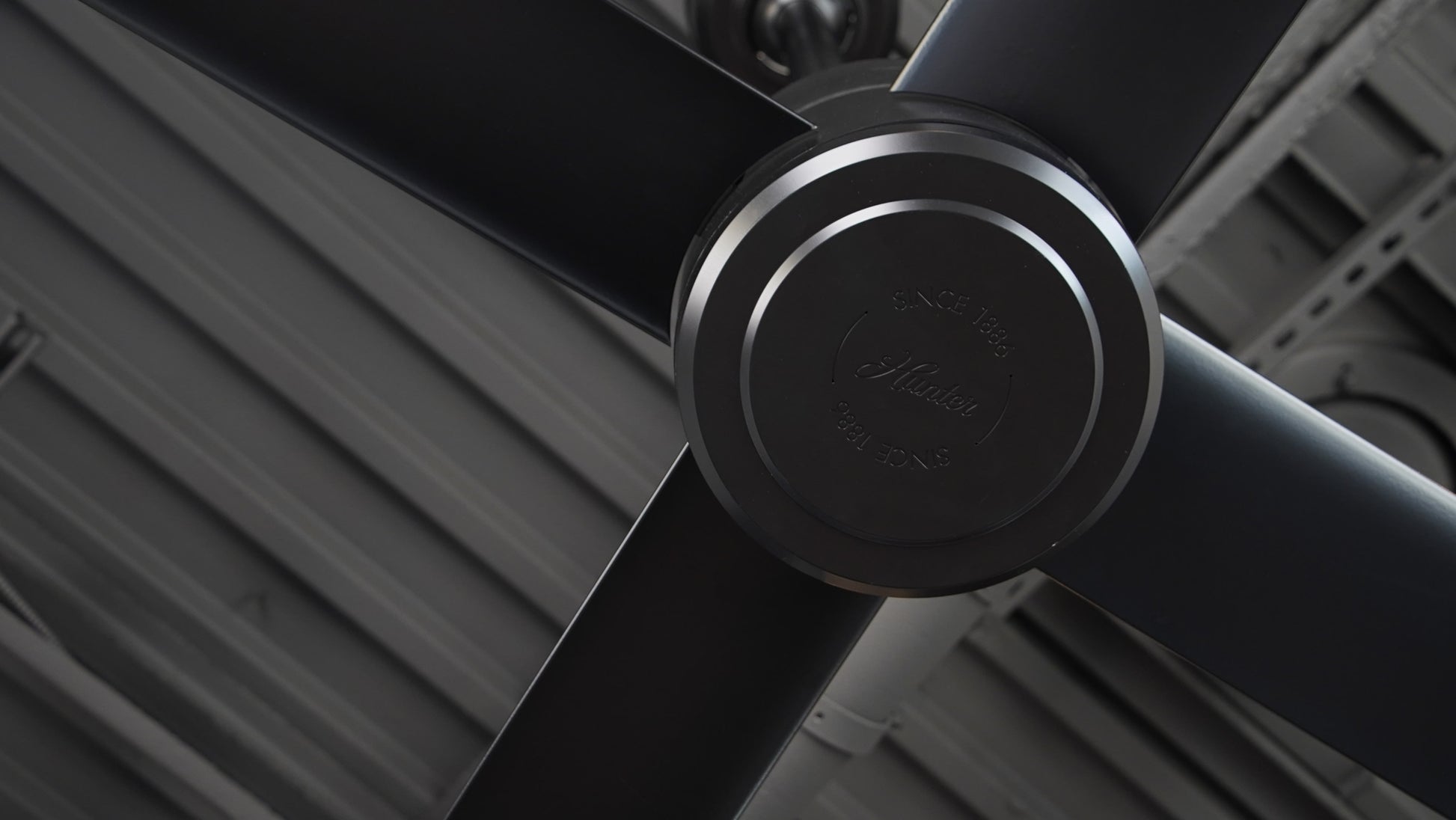 Hunter Industrial Trak Edge - HUNTER FAN